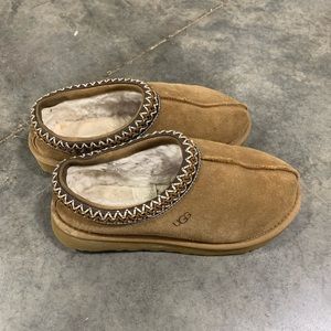 UGG Tasman Slippers size 6